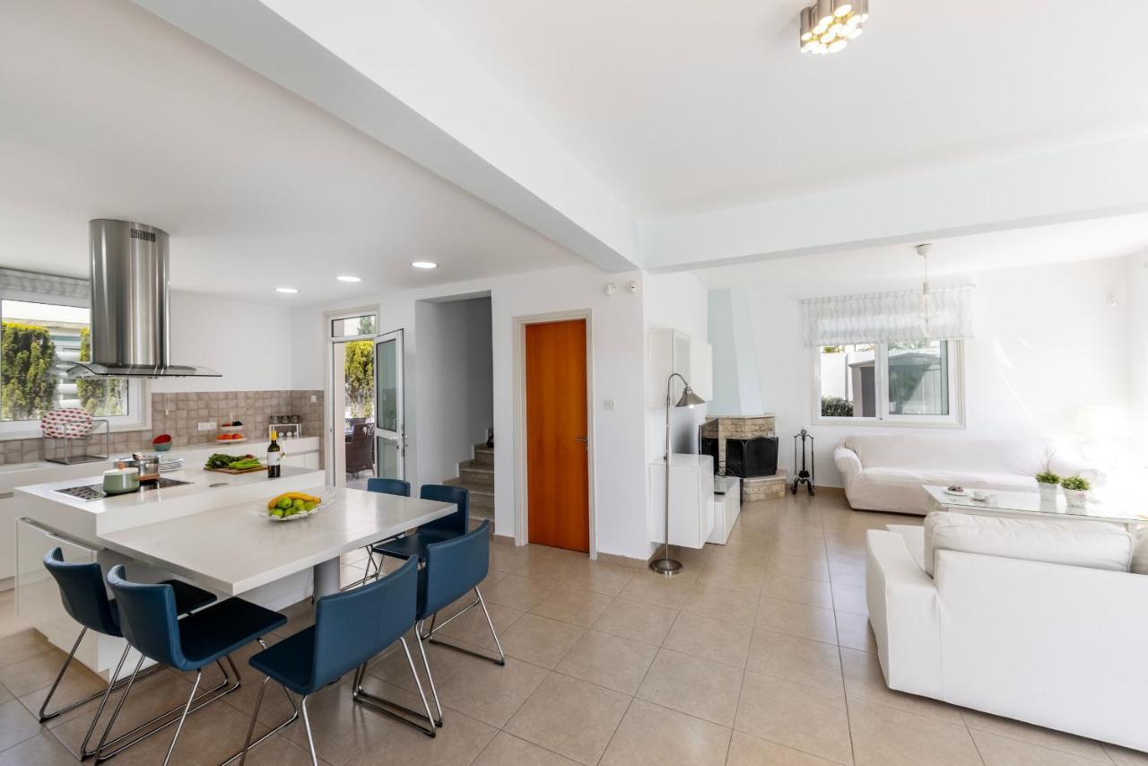Protaras Sunrise Zen Seafront Villa Exteriör bild