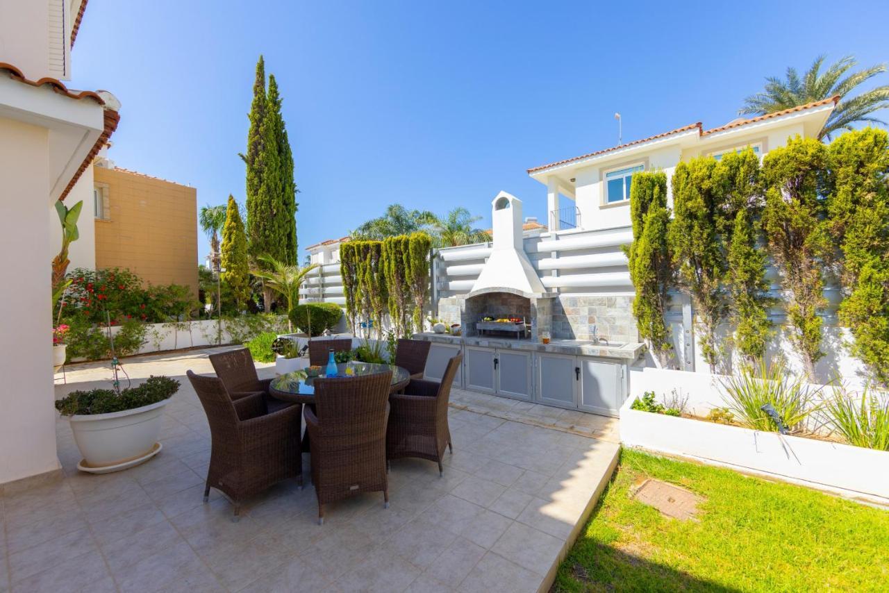 Protaras Sunrise Zen Seafront Villa Exteriör bild