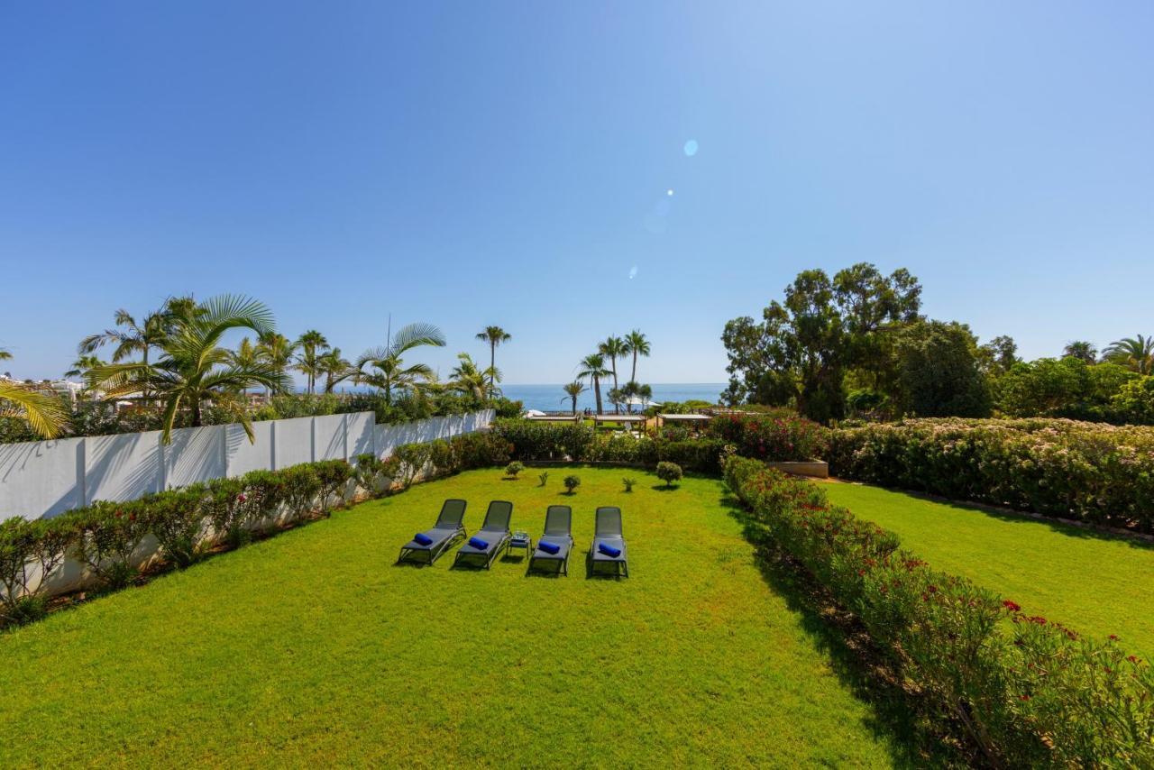 Protaras Sunrise Zen Seafront Villa Exteriör bild