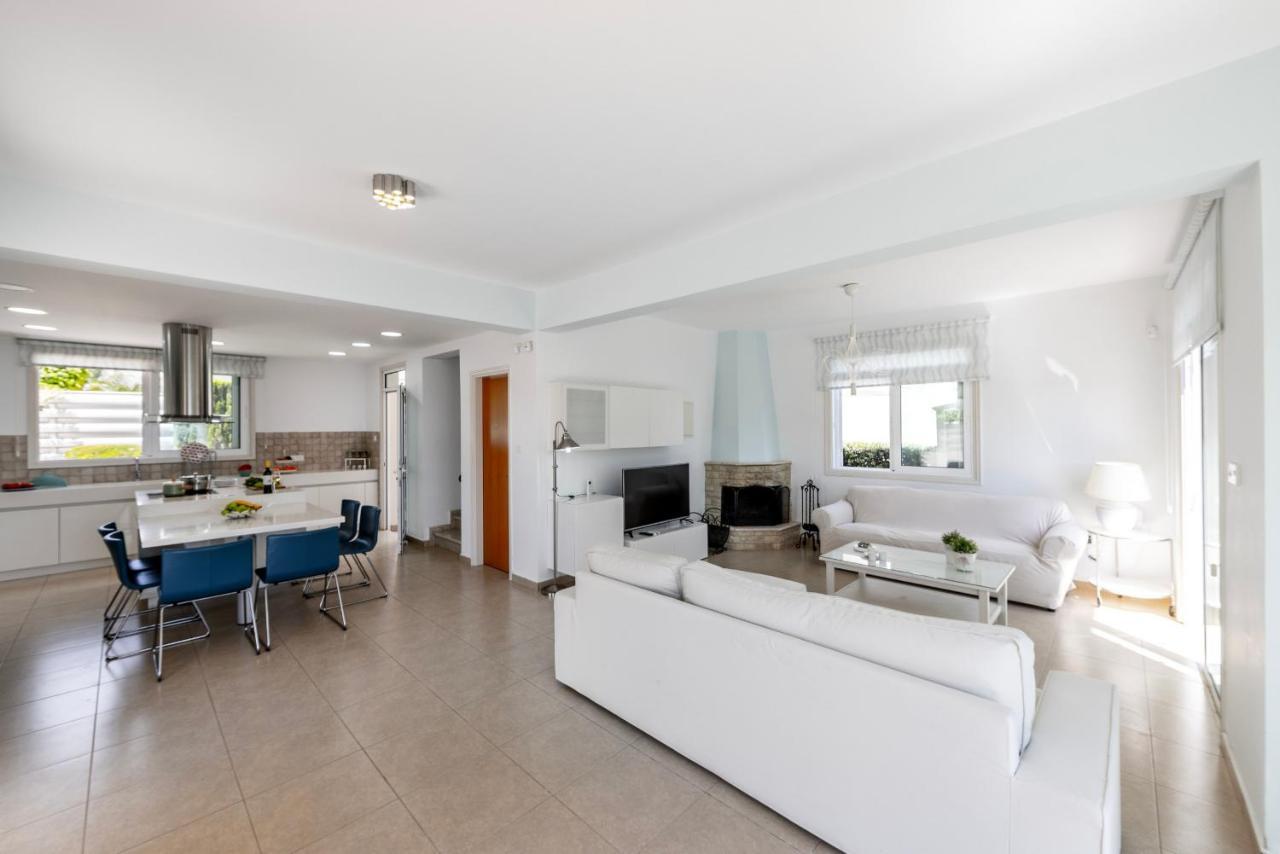 Protaras Sunrise Zen Seafront Villa Exteriör bild